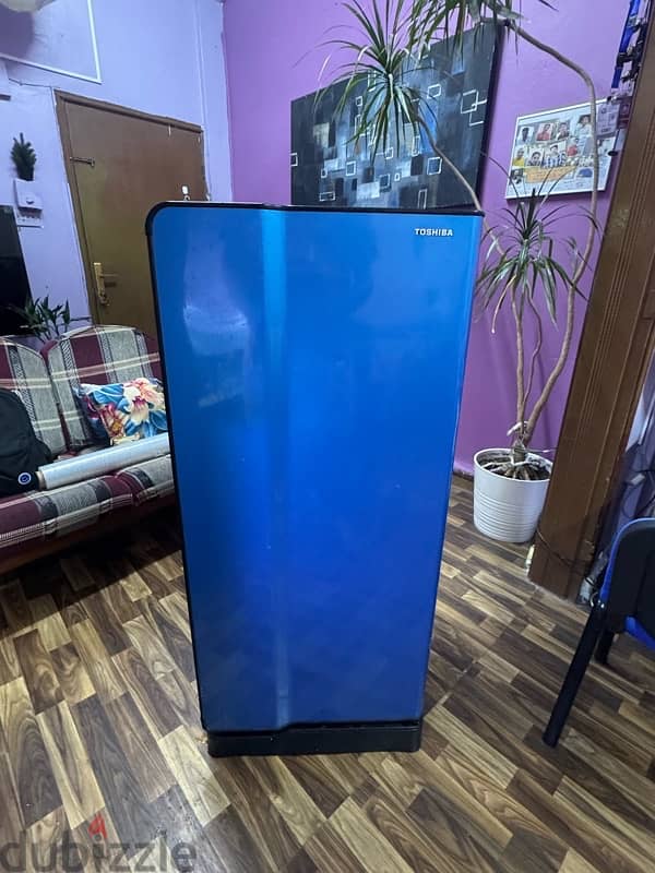 Single Door fridge 1