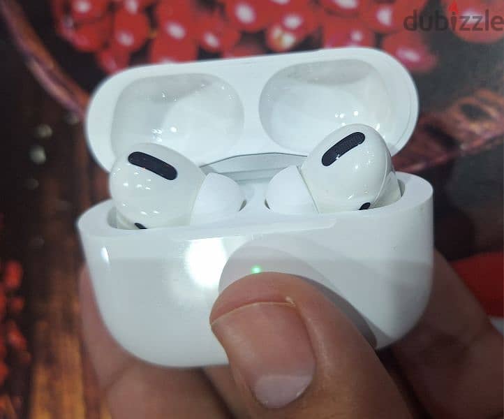 ايربود برو الجيل الاول بحاله الجديد ولاخدش زيرو AirPods Pro 0