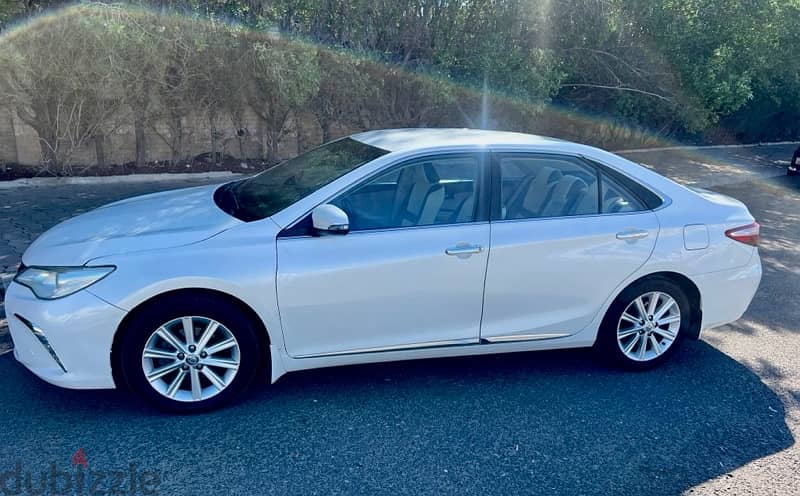 Toyota Camry 2017 1