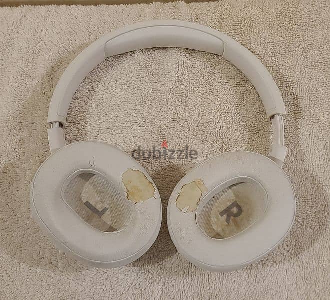 JBL 710BT Bluetooth  headphones 1