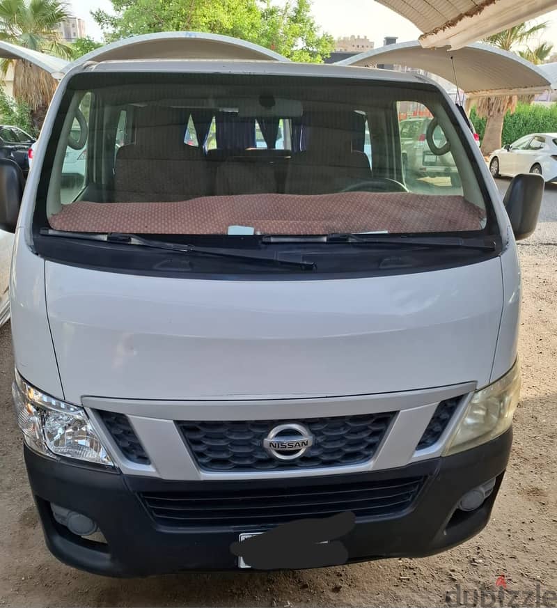 Nissan Urvan 2014 4