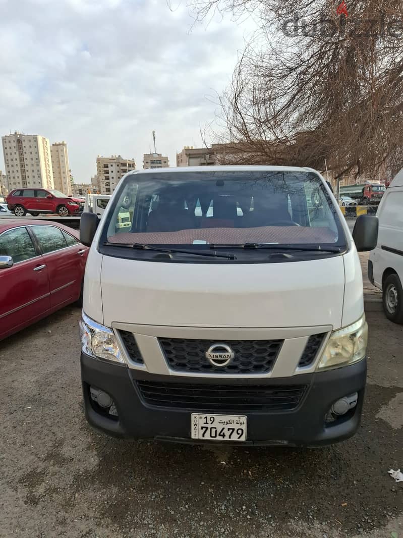 Nissan Urvan 2014 10