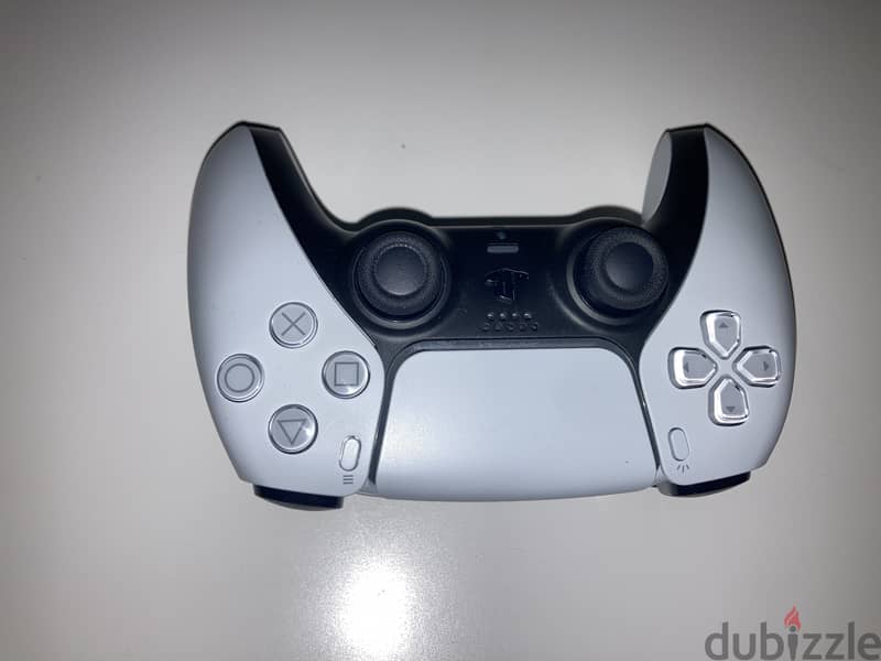 PS5 controller 1