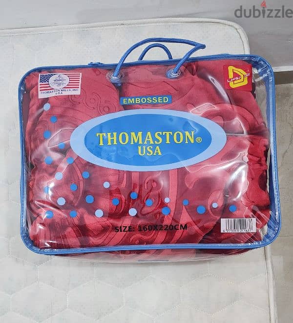 Thomston USA blanket for sale in Farwaniya 0