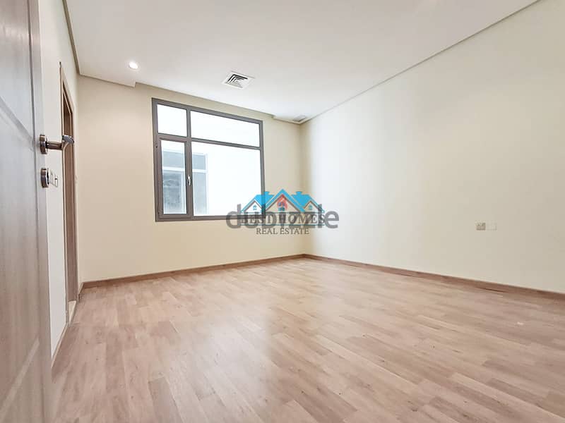 Good Size 4 Bedrooms Nice Floor in Qortuba 11