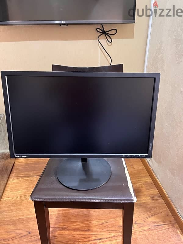 Lenovo 24” Full HD Monitor - Perfect Condition! 1