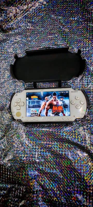 SONY PSP PHAT P1003 WHITE 8GB 1