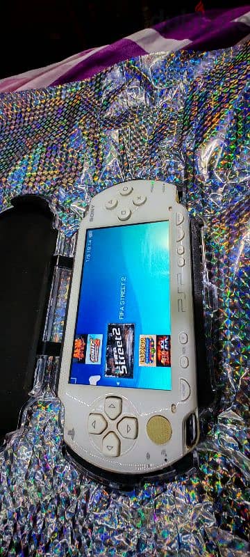 SONY PSP PHAT P1003 WHITE 8GB 4