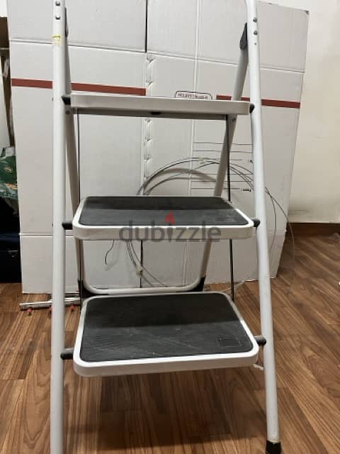 Home centre ladder-In excellent condition -SALE 5