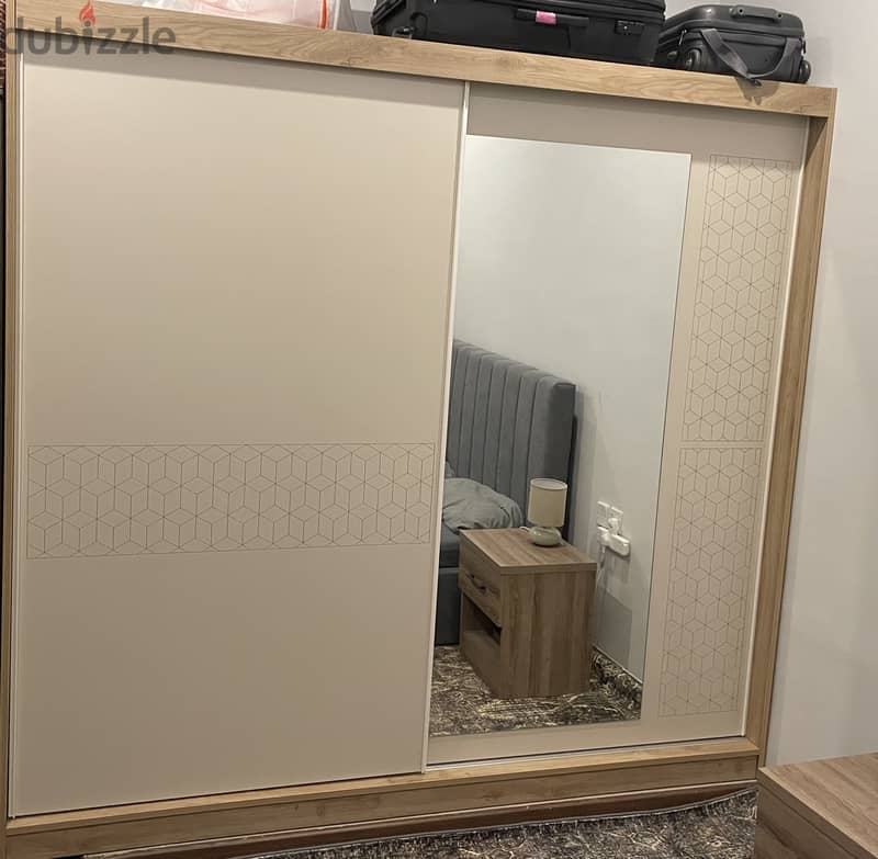 Safat sliding door wardrobe, mirror 6