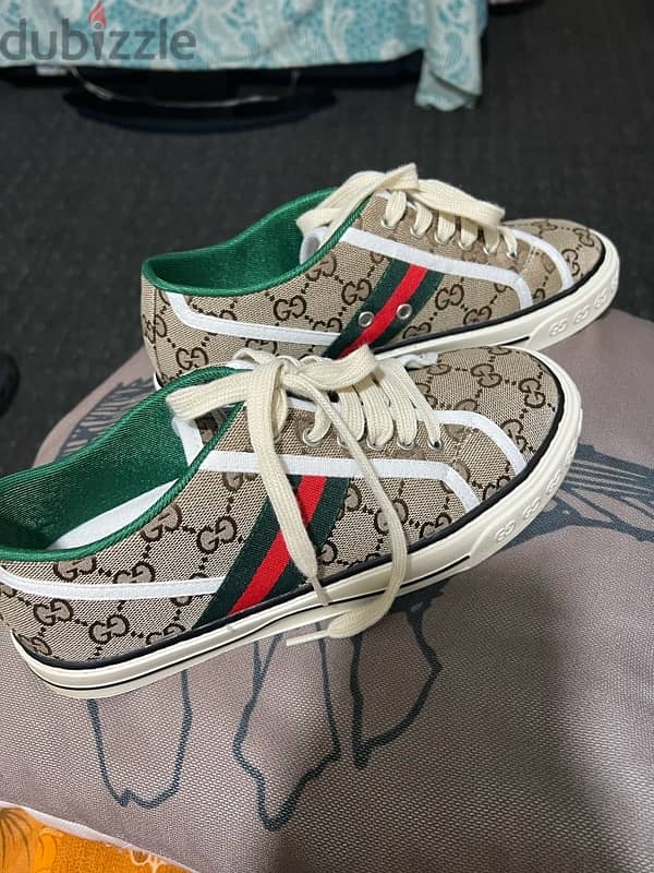 gucci sneakers only wore2-3  times 3