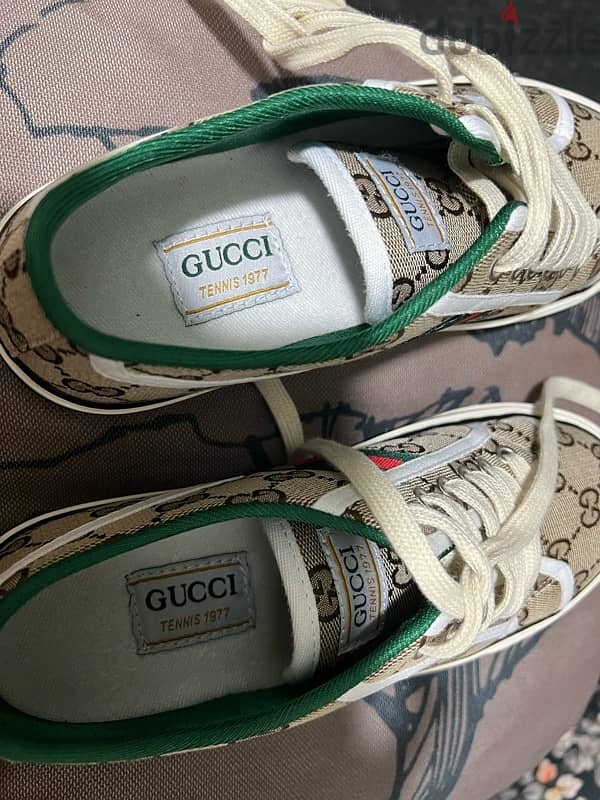 gucci sneakers only wore2-3  times 6