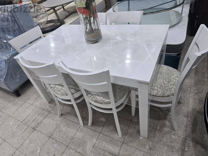 furnitures for sale contact WhatsApp only free delivery 4