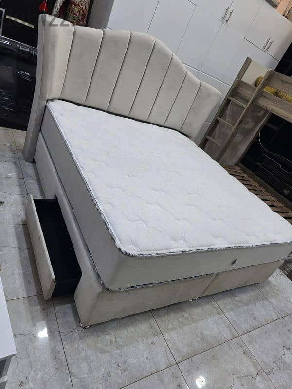 furnitures for sale contact WhatsApp only free delivery 11