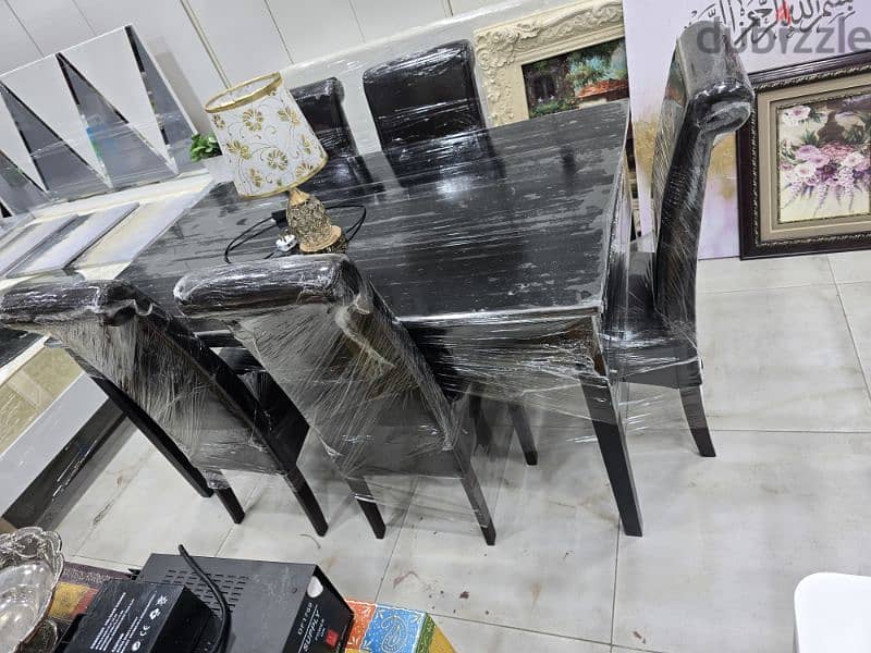 furnitures for sale contact WhatsApp only free delivery 7