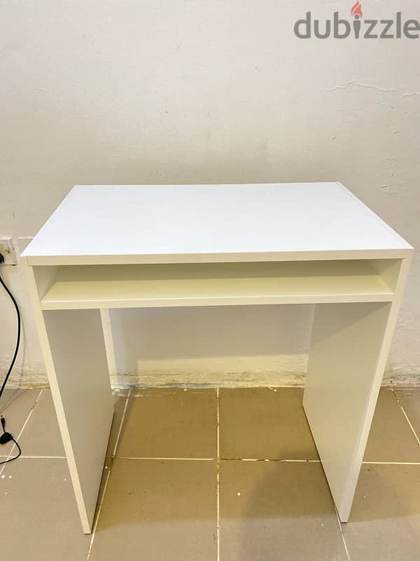 White Desk with Shelf + FREE Black Chair 0