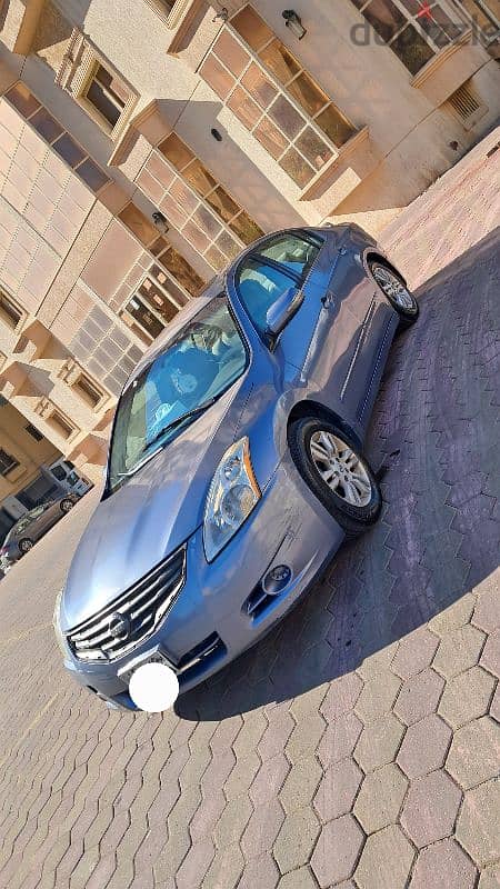 Nissan Altima 2011 URGENT SALE FAMILY USED 1