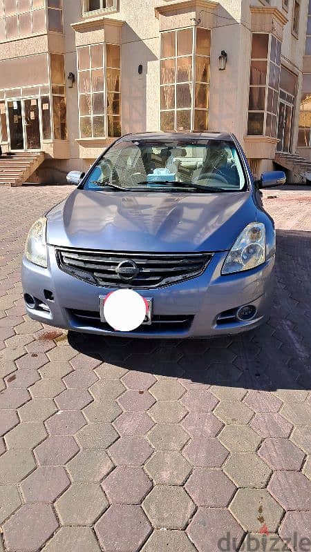 Nissan Altima 2011 URGENT SALE FAMILY USED 2