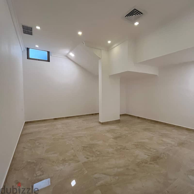 Basement Floor for rent in Al-Funaitees, Block 3 7