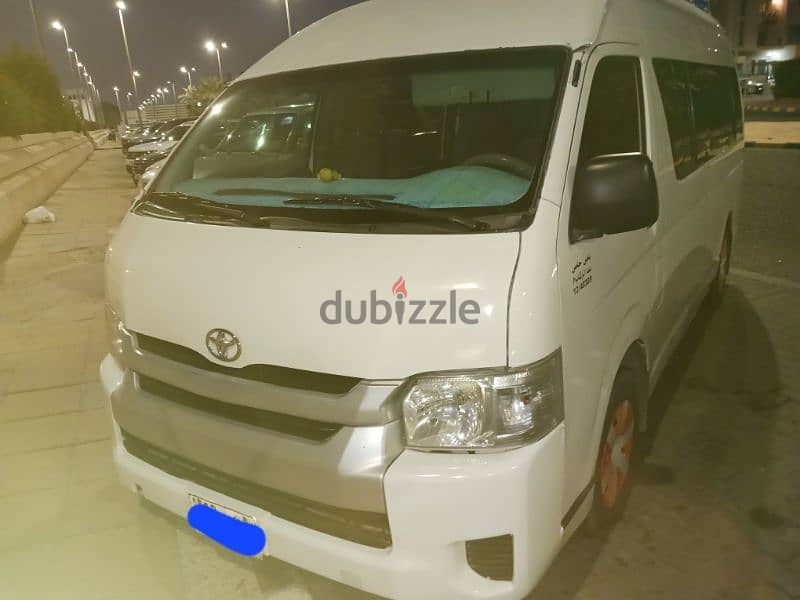 Toyota Grand Hiace 2013 1