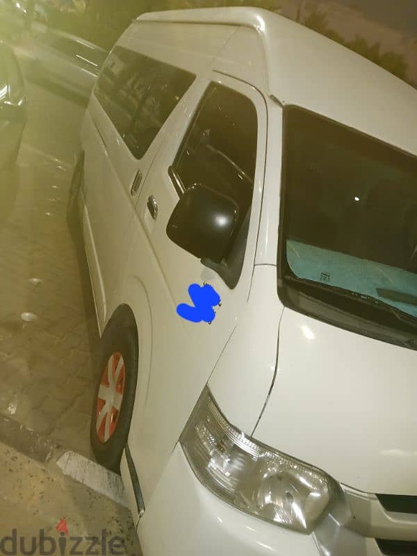 Toyota Grand Hiace 2013 4