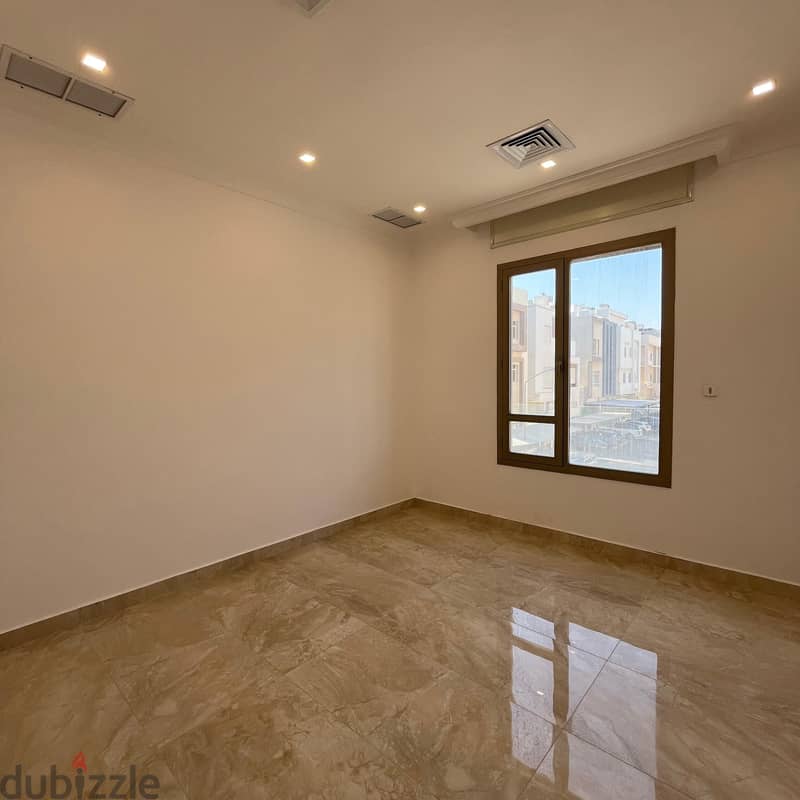 Full Floor for rent in Al-Funaitees, Block 3 2