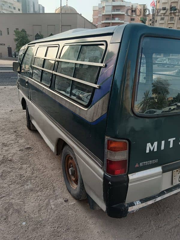 Mitsubishi Van 1998 2