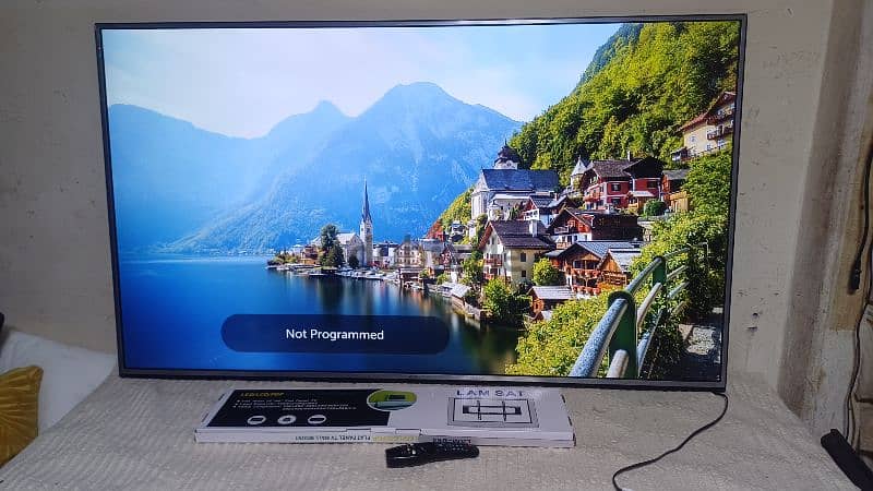 LG 65" Ultra HD 4K Smart TV new condition 4