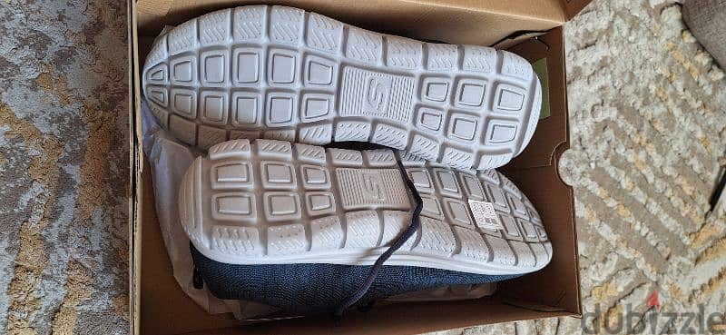 42 size sketchers shoes 1