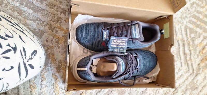 42 size sketchers shoes 2