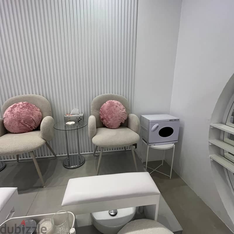 Salon for rent (vacancy) in Salmiya, Block 1 6