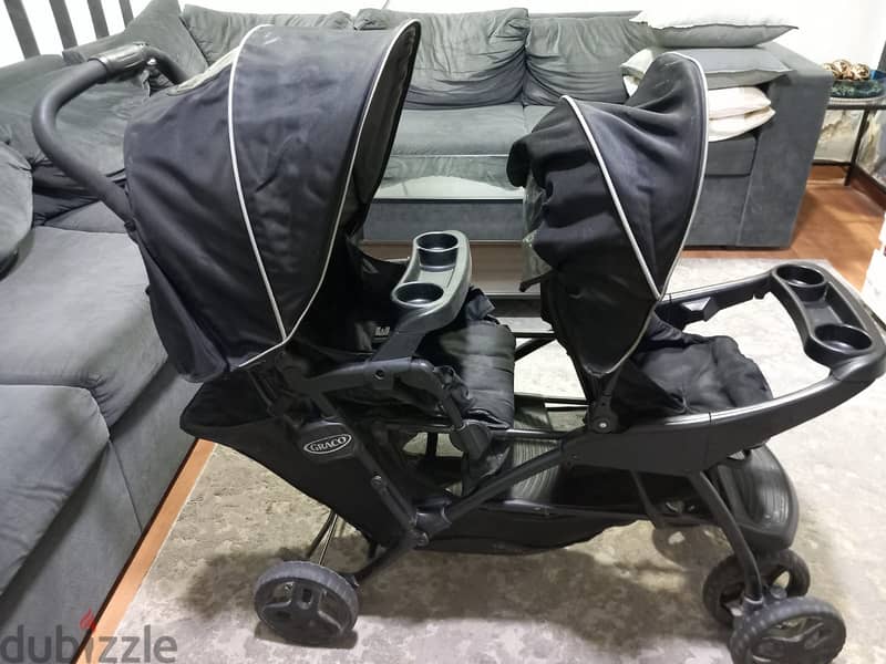 للبيع عرباية أطفال TWIN BABY STROLLER CENTRE POINT GRACO 3