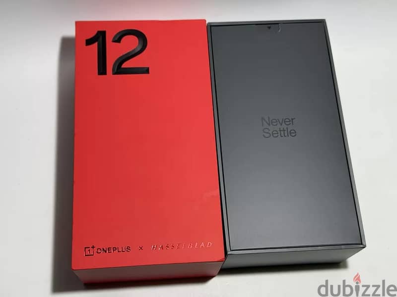 Brand new inbox OnePlus 12 - 256GB - Silky Black - CPH2583 . 0