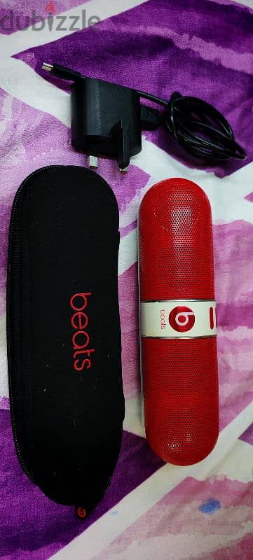 BEATSPILL BLUTOOTH SPEAKER REDWHITE COLOR