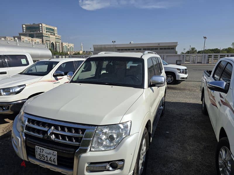 Mitsubishi Pajero 2020 1