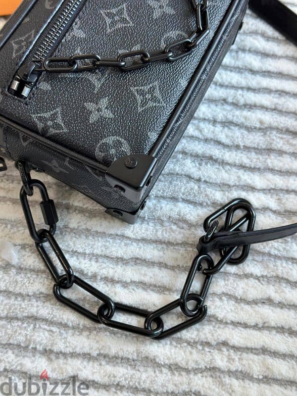 LV men side bag 3