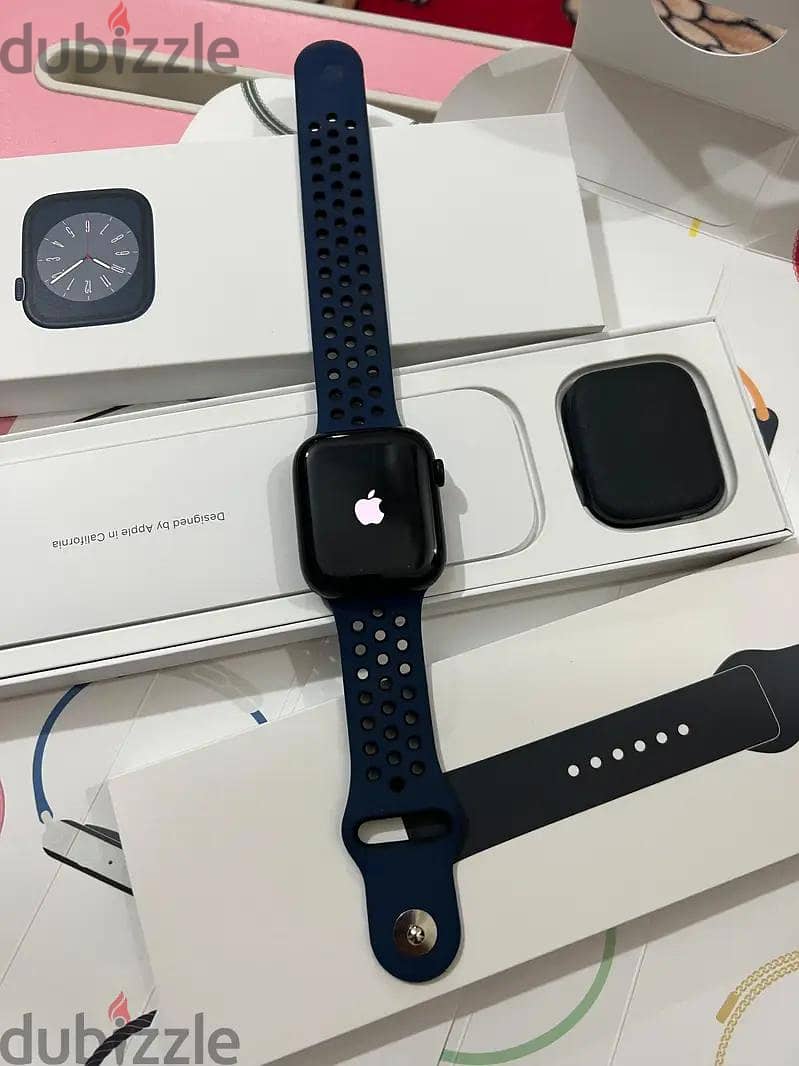 Apple Watch Series 8 (GPS) 45mm Mid Night Aluminum Case 1