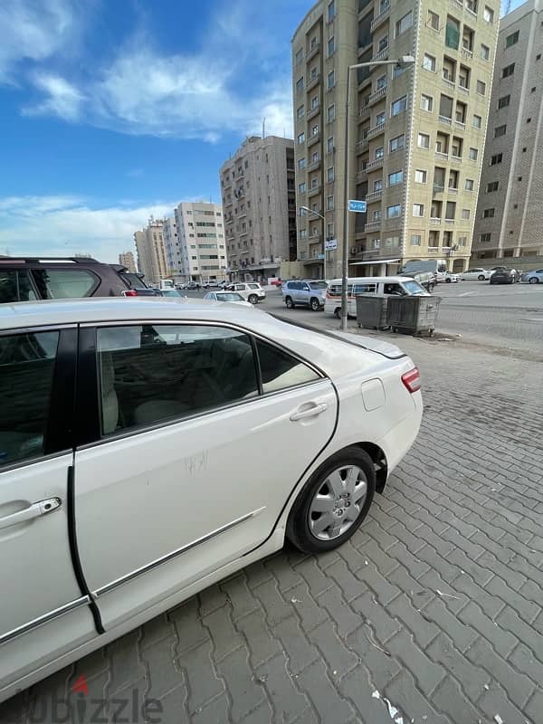 Toyota Camry 2010 4