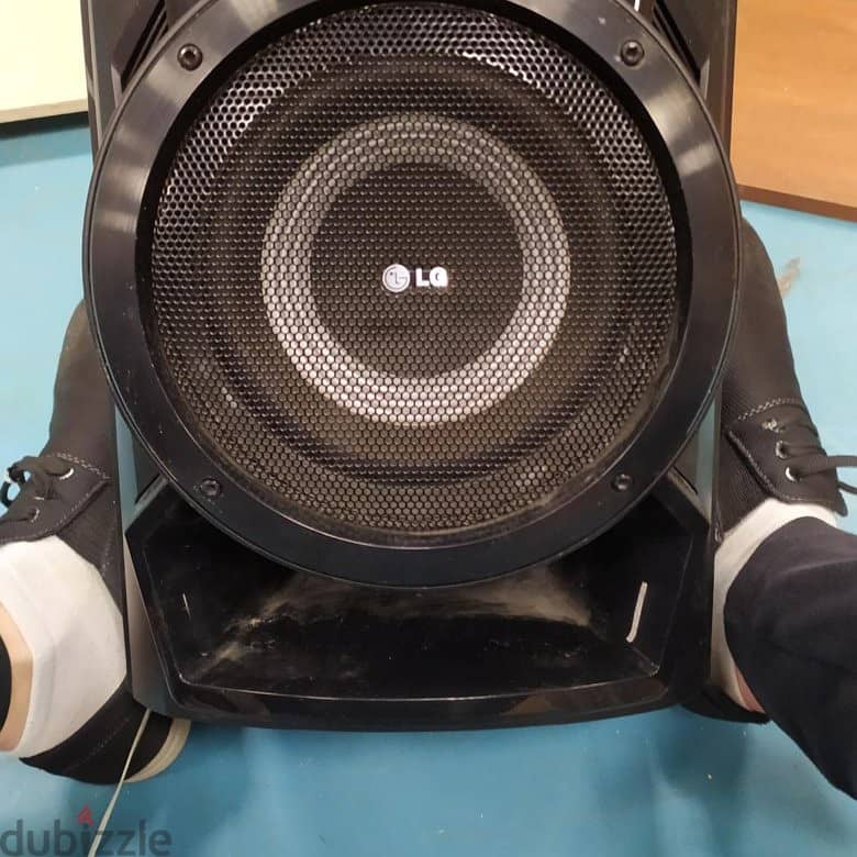 LG passive subwoofer 320W 1