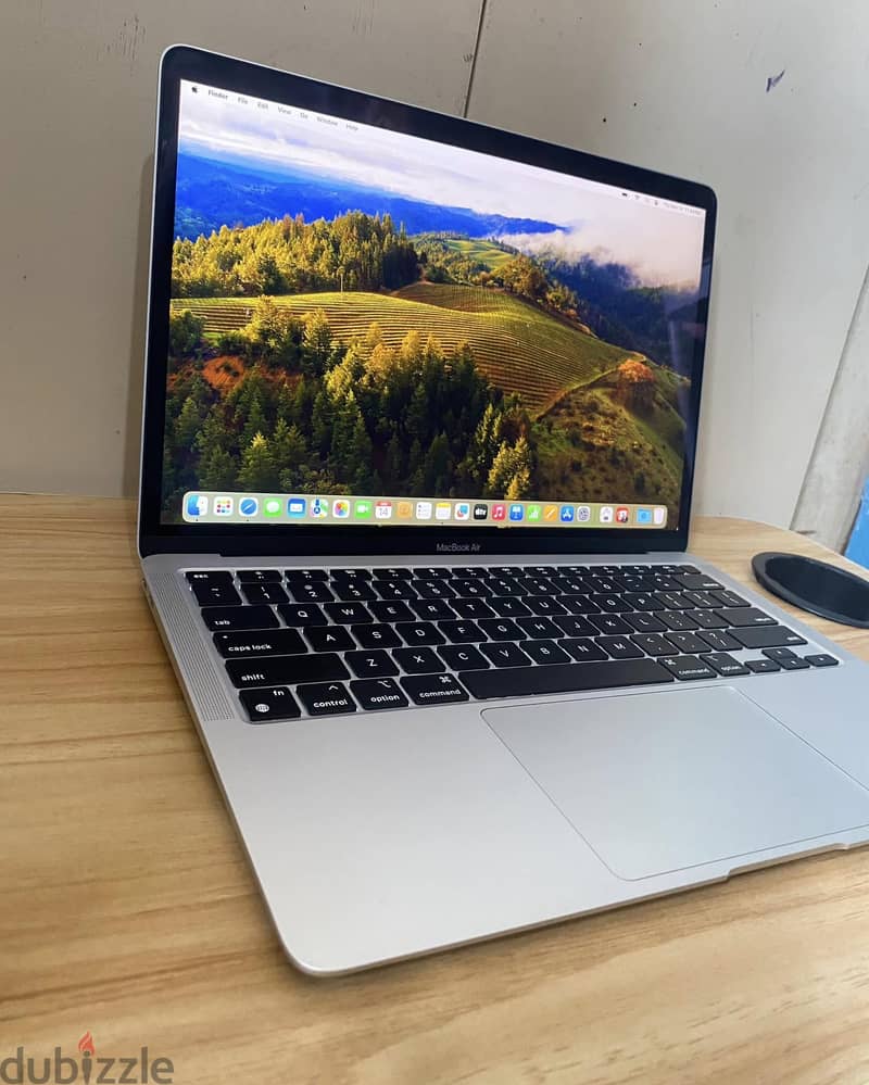 Apple macbook air m1 FOR SALE 256GB 8GB RAM 2