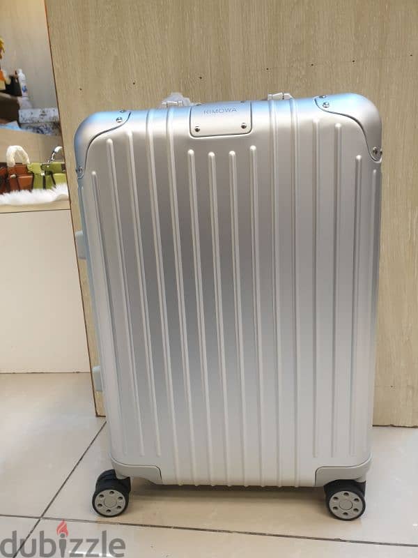 Rimowa cabin size luggage travel bag 2