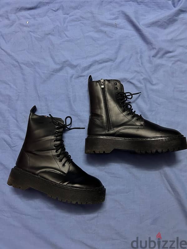 combat boots 1