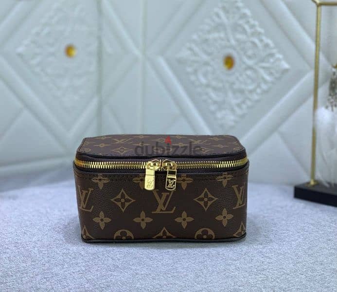 LV makeup bag full set 1