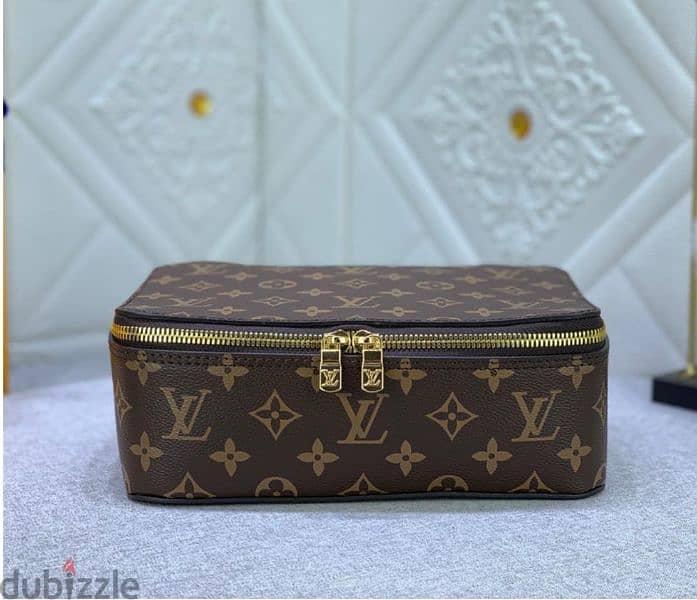 LV makeup bag full set 2