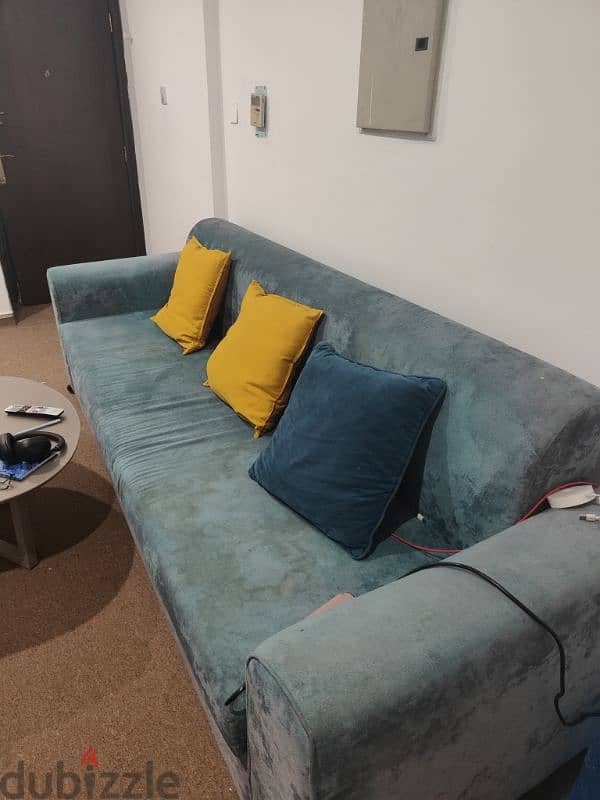 Sofa and Tiepie table 2