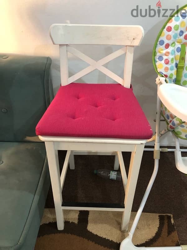 chair with cushion 0