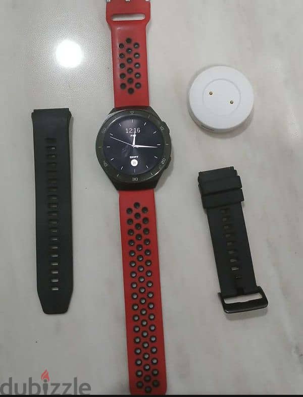 Huawei watch gt2e with charger and extra strap 1