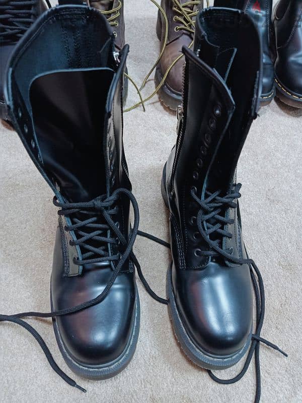 5 diffrent types of boots for sale. . . . . . . . New  condition. 1