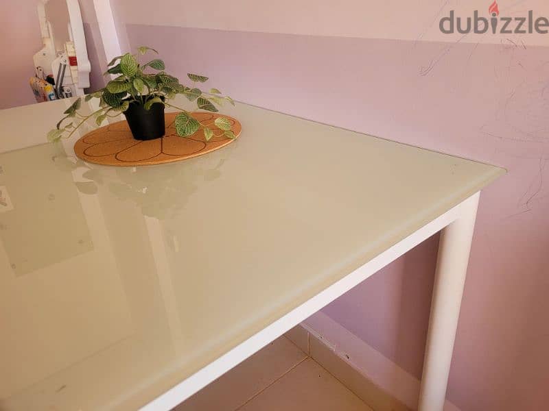 homecenter dining table 4