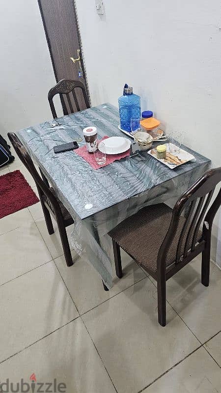 dinning table 0